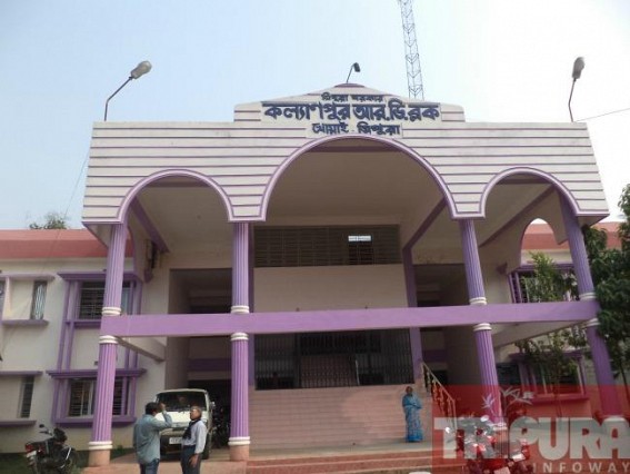 Boisterousness looms large at Kalyanpur RD block Boisterousness looms large at Kalyanpur RD block